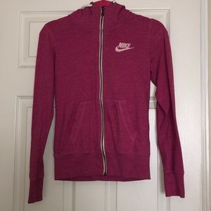 nike light weight sweatshirt